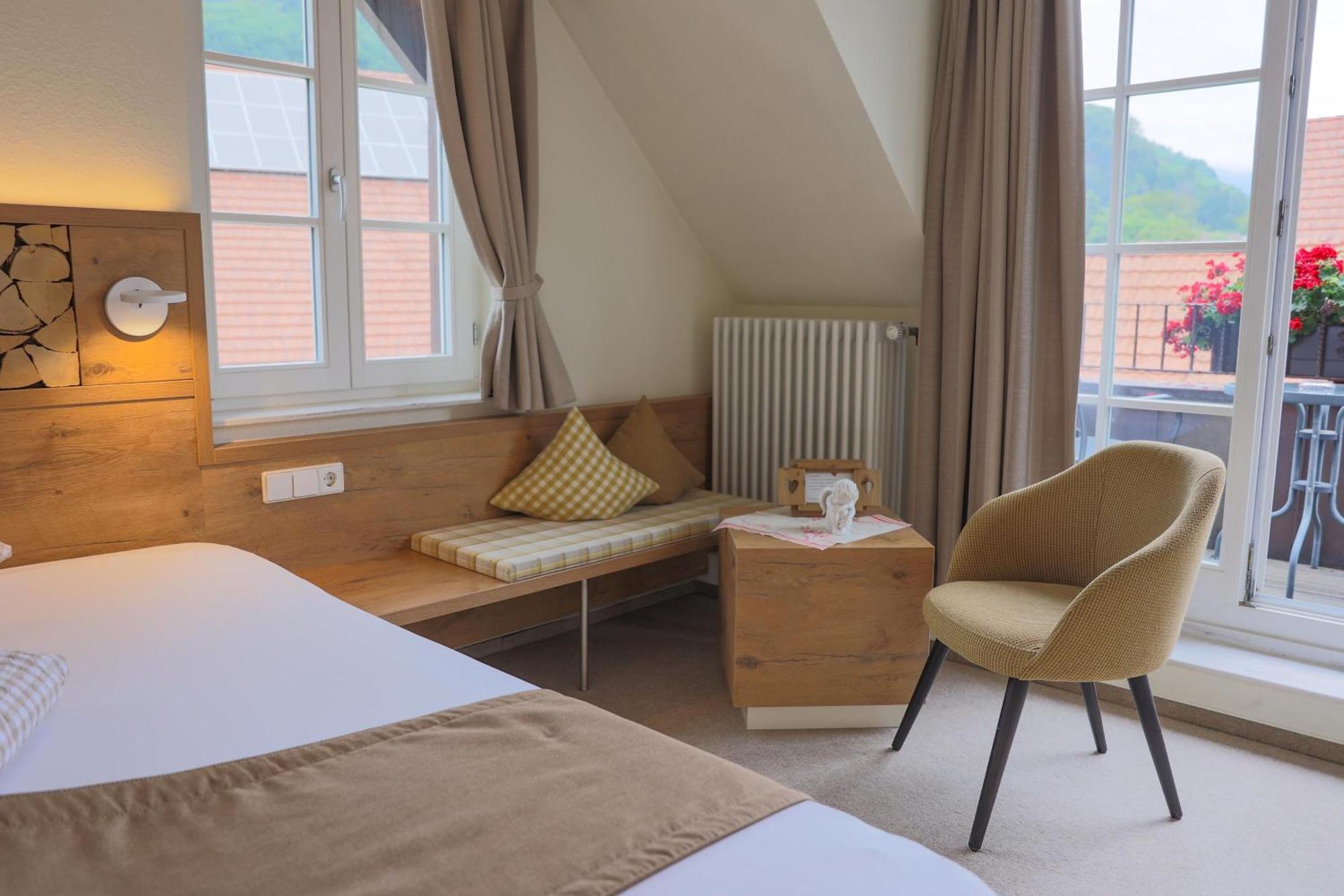 Hotel-Gasthaus Goldener Engel غلوترال المظهر الخارجي الصورة